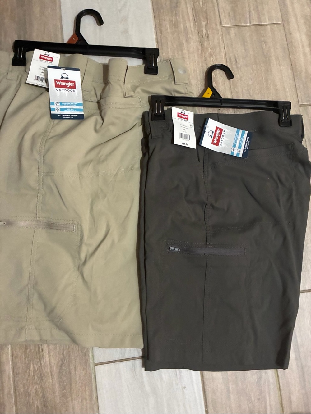 Wrangler Cargo Shorts in Khaki and Charcoal